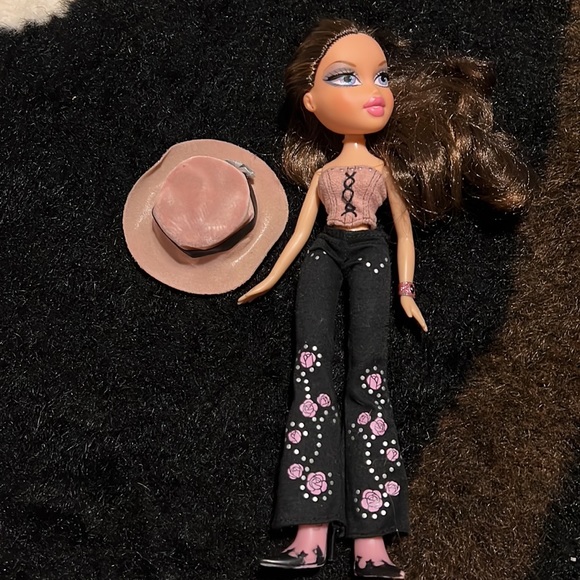 Bratz doll and horse set - Picture 2 of 5